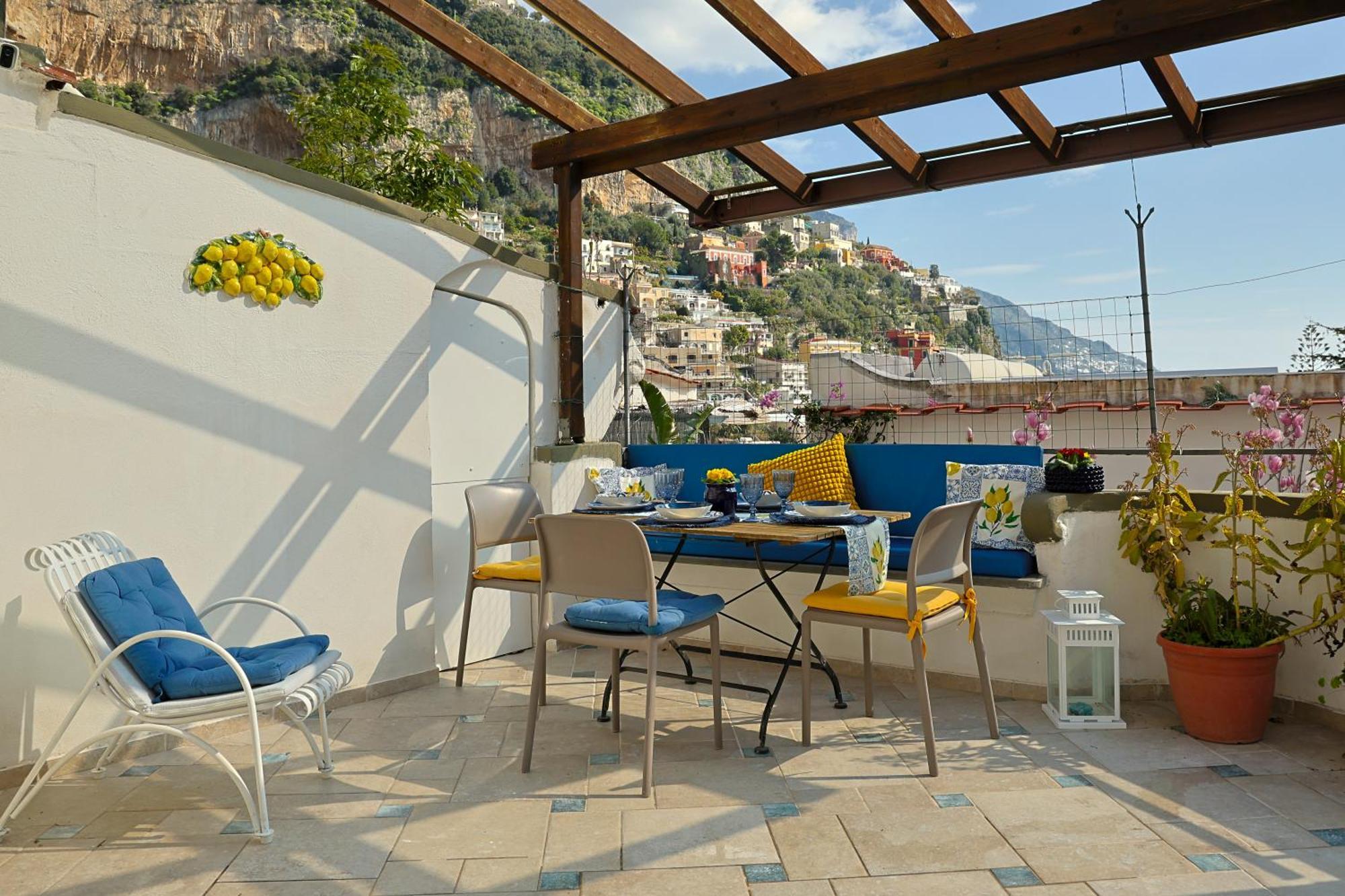 Casa Flavia Positano Center - 5 Minutes To Beach And 4 Air Conditioning Eksteriør bilde